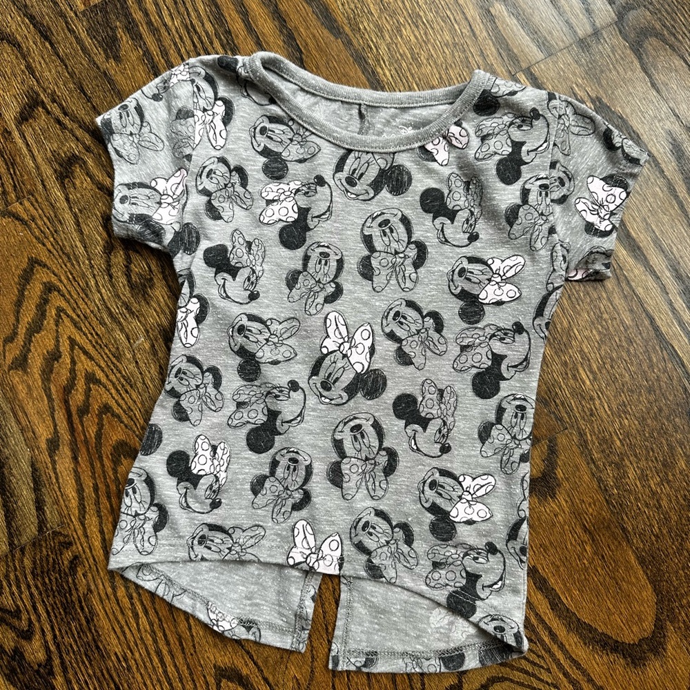 Adorable 4T Minnie Mouse Shirt * Like New
